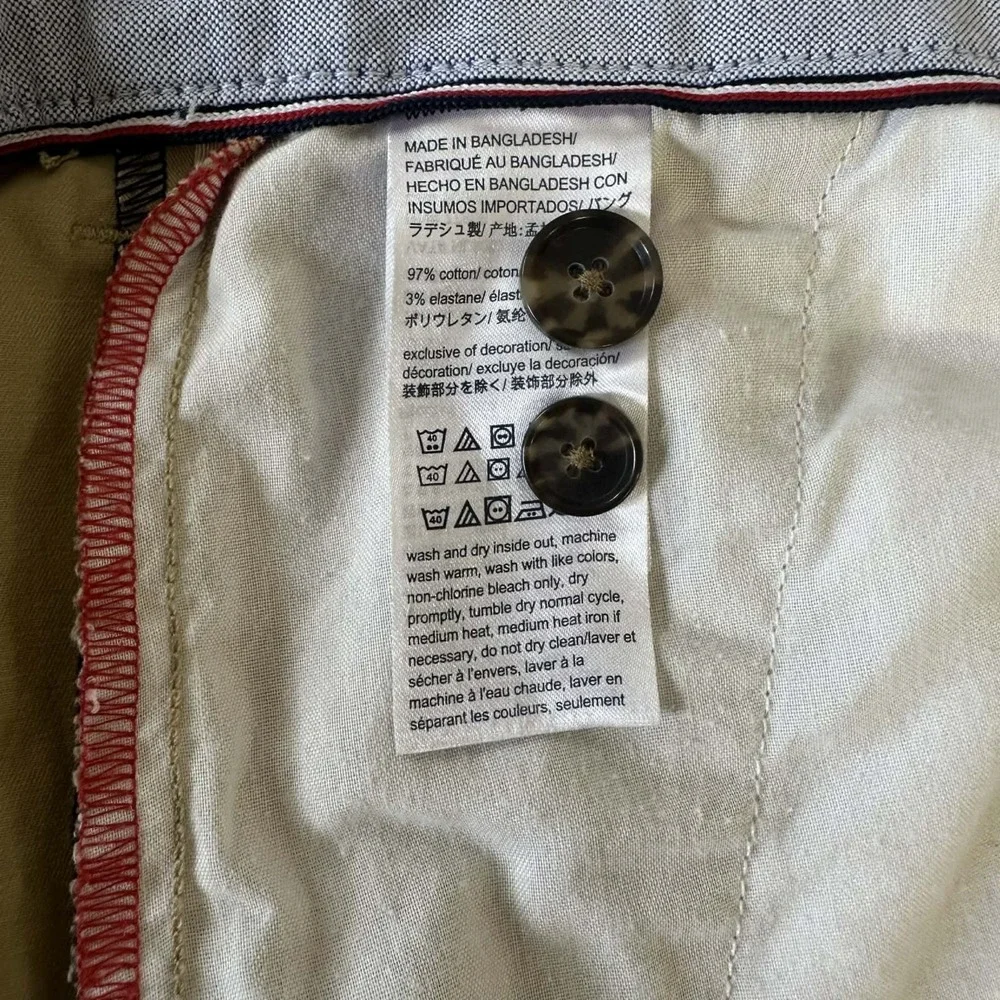 Tommy Hilfiger Mens Sz 42 Shorts Khaki 5 Pockets USA‎ Soft Cotton Stretch EUC
